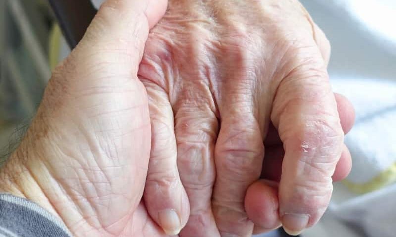 Jak opiekować się osobą chorą na demencję starczą?