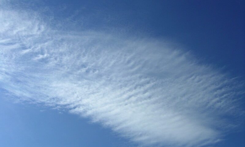 Jak rozpoznać chmurę Cirrostratus?
