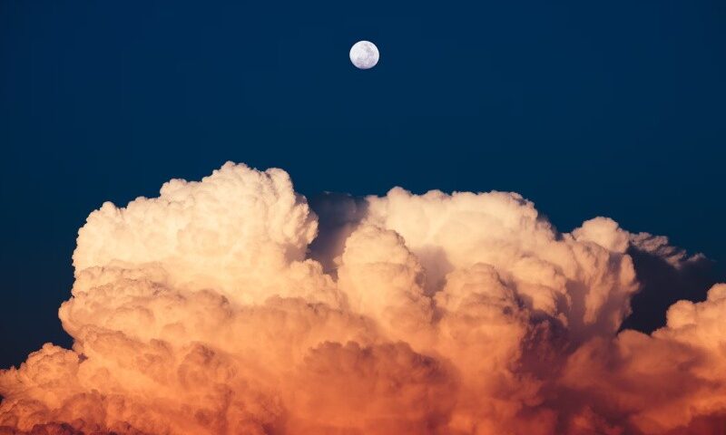 Jak rozpoznać chmurę typu Cumulonimbus?