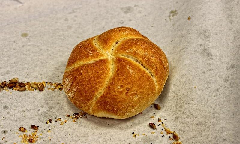 Kajzerka kcal, czyli ile kalorii ma kajzerka? Sprawdź!