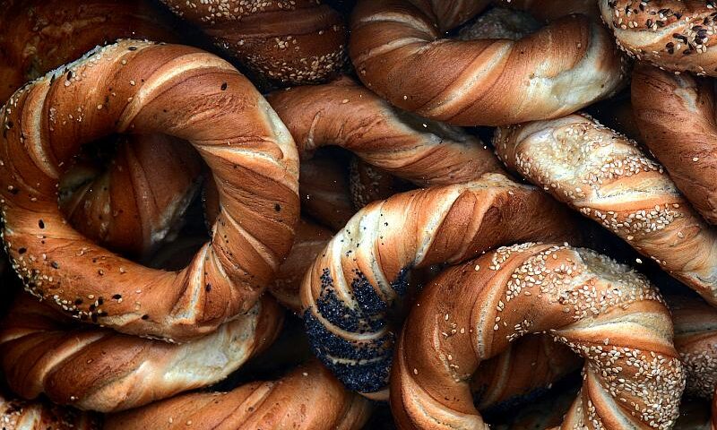 Obwarzanek kcal - czyli ile obarzanek z serem i bez ma kalorii