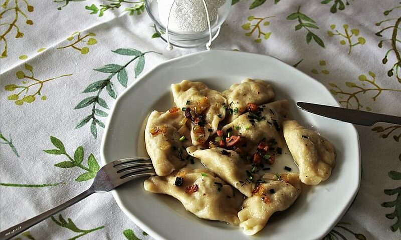 Pierogi ruskie kcal - sprawdź ile kalorii mają smażone pierogi!