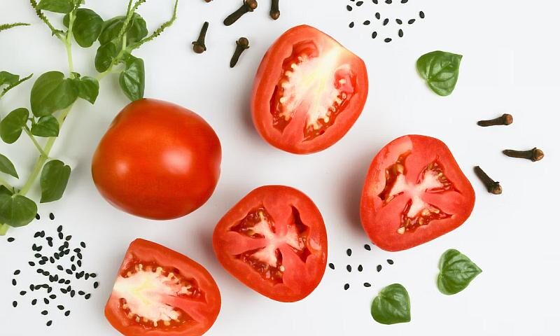 Pomidor kcal, czyli ile kalorii ma Pomidor? Sprawdź!