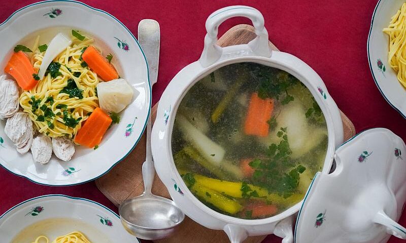 Rosół kcal - sprawdź ile kalorii ma rosół z makaronem