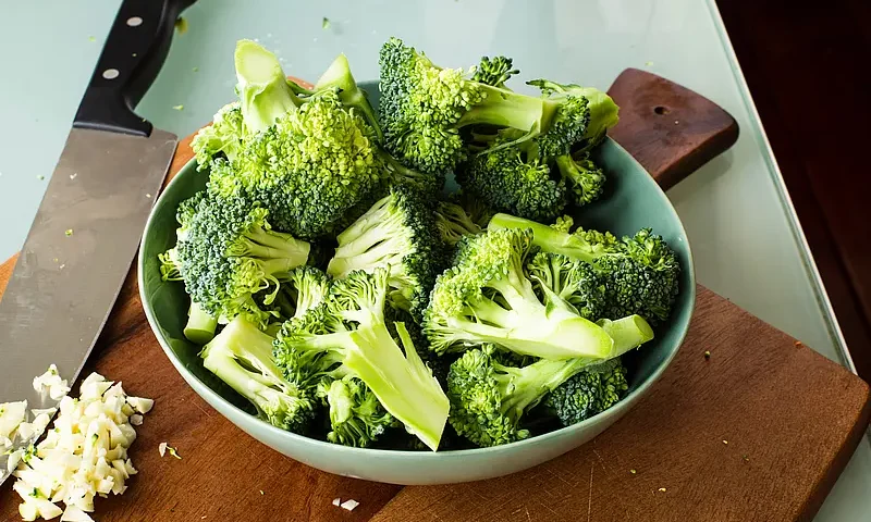 Brokuł kcal - sprawdź ile kalorii ma brokuł gotowany i surowy!