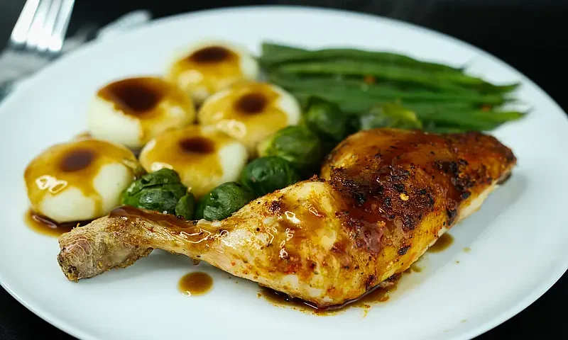 Ile gotować kluski śląskie? Sprawdzamy mrożone i świeże!