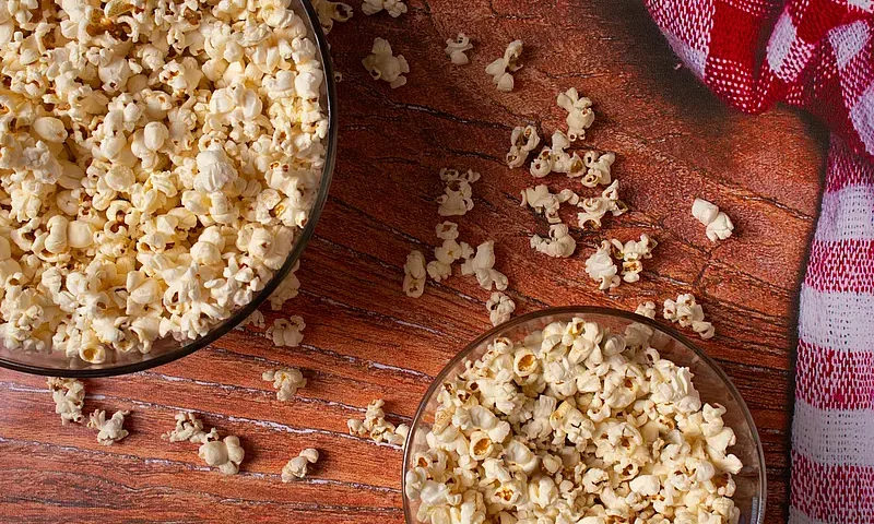 Popcorn kcal - sprawdź ile kalorii ma popcorn do mikrofali!