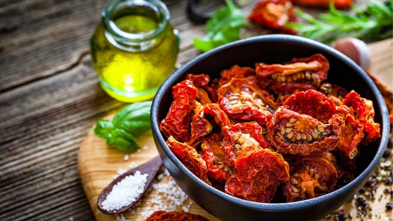 Πιάτα με σπαράγγια